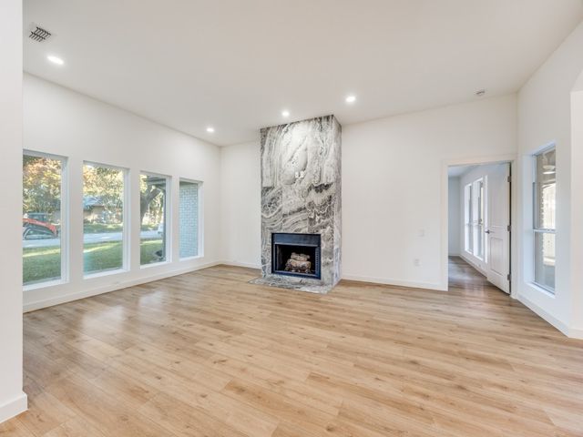 2100 Woodburn Corner, Plano, TX 75075