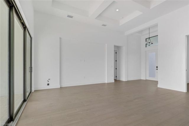 1 NW 35th PL, Cape Coral, FL 33993