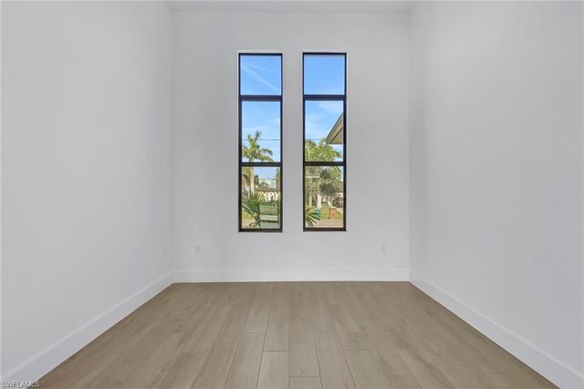 1 NW 35th PL, Cape Coral, FL 33993