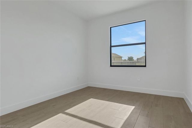 1 NW 35th PL, Cape Coral, FL 33993