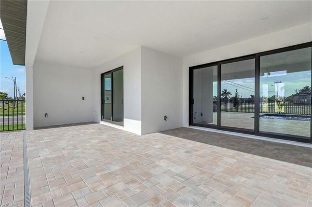 1 NW 35th PL, Cape Coral, FL 33993