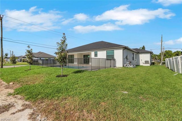 1 NW 35th PL, Cape Coral, FL 33993