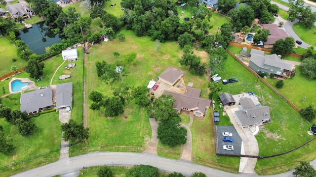 2514 Loganberry Circle, Seabrook, TX 77586