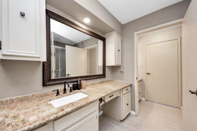 2514 Loganberry Circle, Seabrook, TX 77586