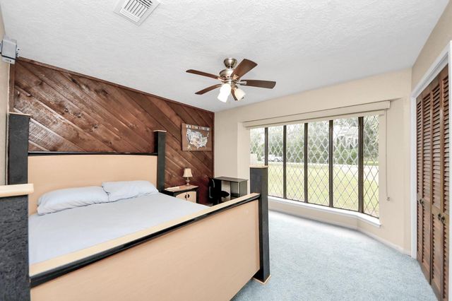 2514 Loganberry Circle, Seabrook, TX 77586