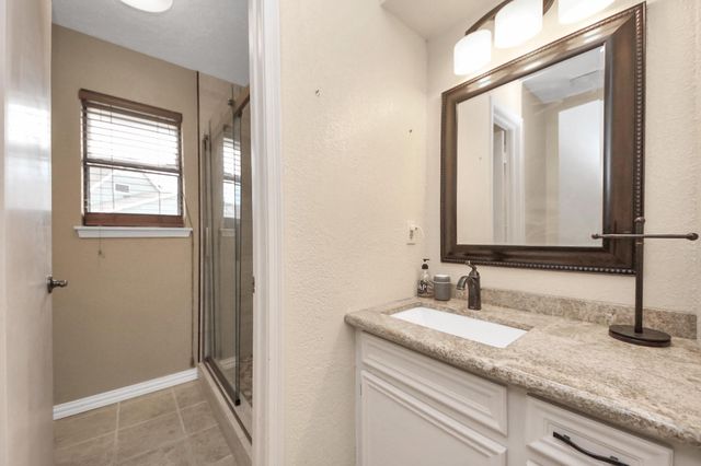 2514 Loganberry Circle, Seabrook, TX 77586