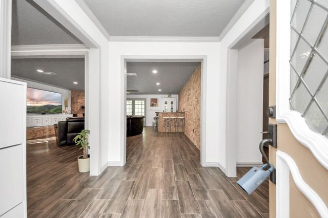 2514 Loganberry Circle, Seabrook, TX 77586