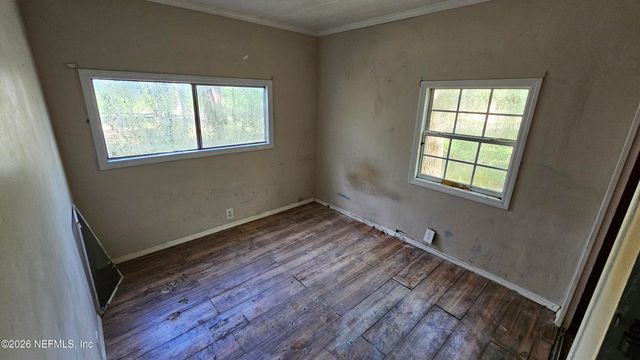 6324 LANNIE Road, Jacksonville, FL 32218