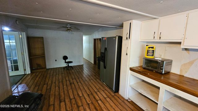 6324 LANNIE Road, Jacksonville, FL 32218