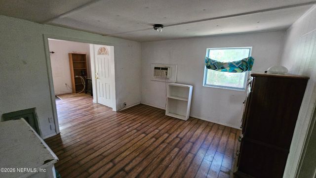 6324 LANNIE Road, Jacksonville, FL 32218