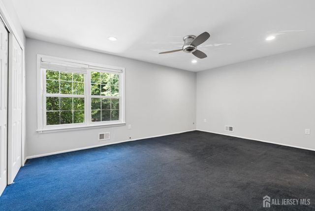 6 Bradford Drive, Old Bridge, NJ 08857