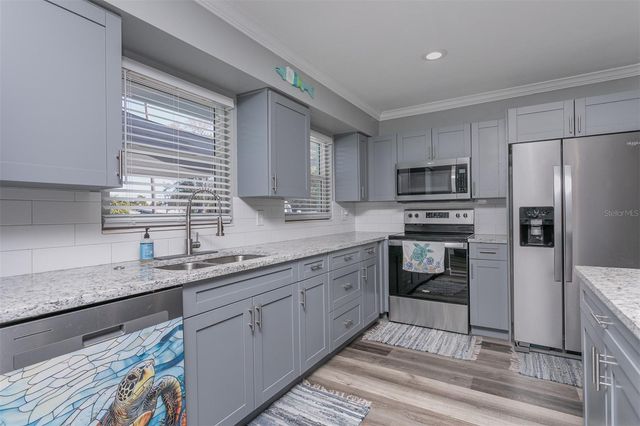 11381 70TH TERRACE, Seminole, FL 33772