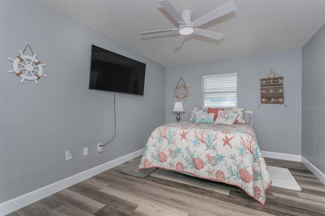 11381 70TH TERRACE, Seminole, FL 33772