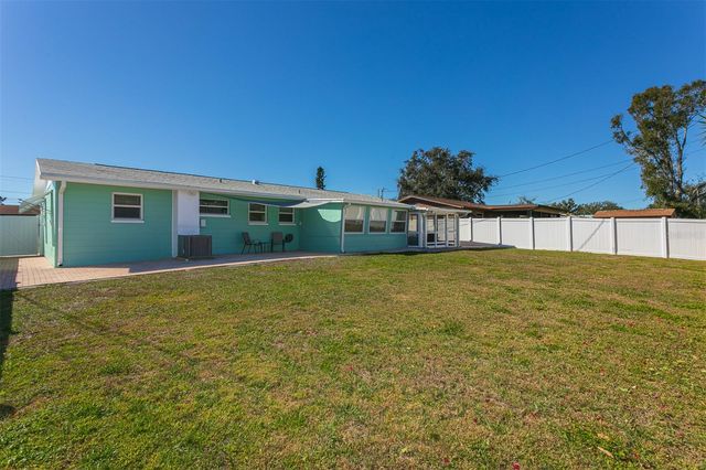 11381 70TH TERRACE, Seminole, FL 33772