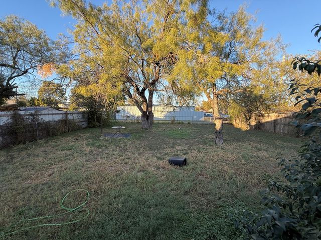 110 Estella Dr, San Angelo, TX 76903