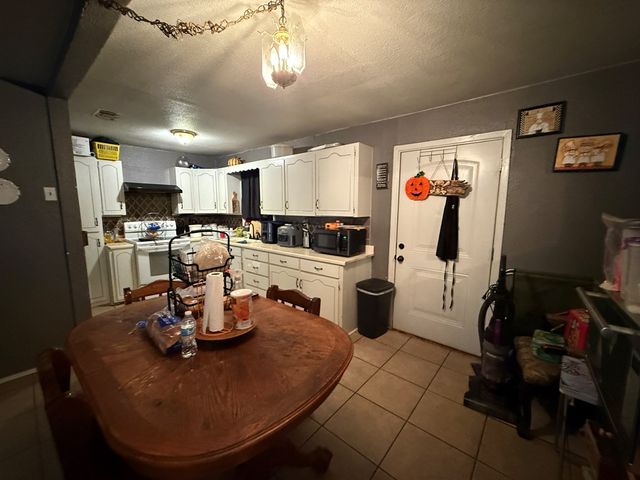 110 Estella Dr, San Angelo, TX 76903