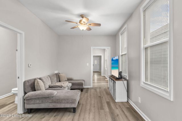 3304 Bank St, Louisville, KY 40212