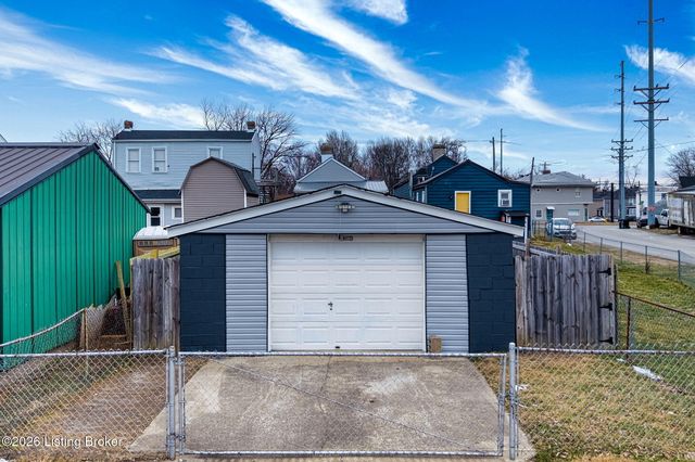 3304 Bank St, Louisville, KY 40212