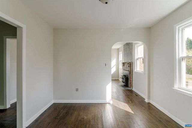1116 LOCUST AVE, Charlottesville, VA 22901