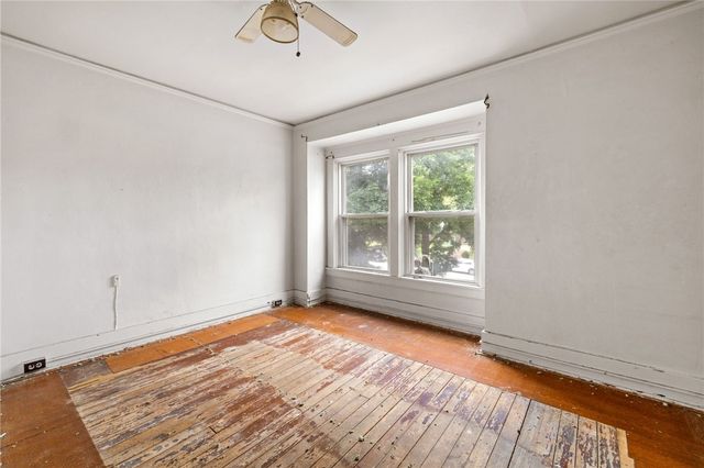 6933 McPherson Blvd, Point Breeze, PA 15208