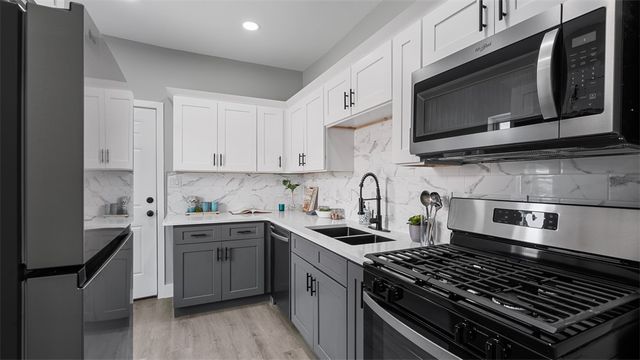 3738 Liberty Avenue, Bloomfield, PA 15201