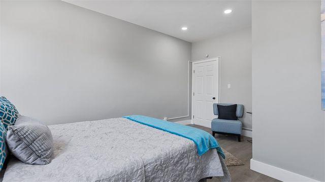 3738 Liberty Avenue, Bloomfield, PA 15201