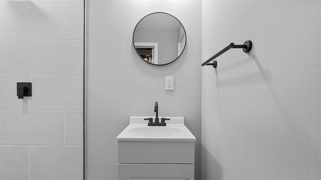 3738 Liberty Avenue, Bloomfield, PA 15201