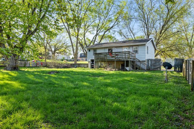 907 4th Street SW, Altoona, IA 50009