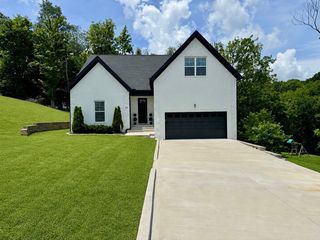 486 David Ave, Lewisburg, TN 37091