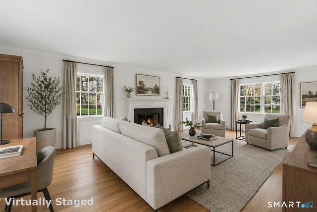 15 Ten Acre Lane, West Hartford, CT 06107