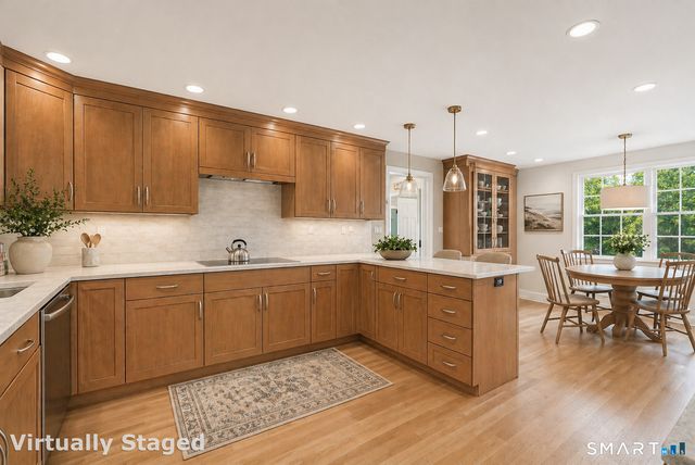 15 Ten Acre Lane, West Hartford, CT 06107
