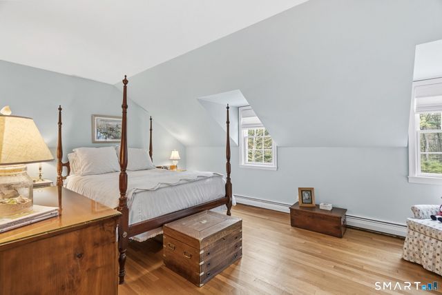 15 Ten Acre Lane, West Hartford, CT 06107