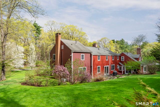 15 Ten Acre Lane, West Hartford, CT 06107