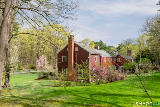 15 Ten Acre Lane, West Hartford, CT 06107