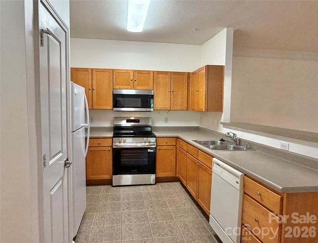 413 Appeldoorn Circle 413, Asheville, NC 28803