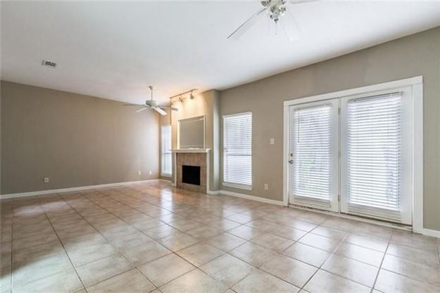 12679 Briar Patch Road 11, Houston, TX 77077