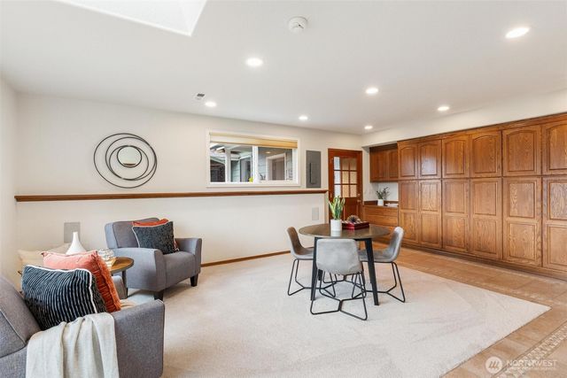 18805 94th Avenue W, Edmonds, WA 98020