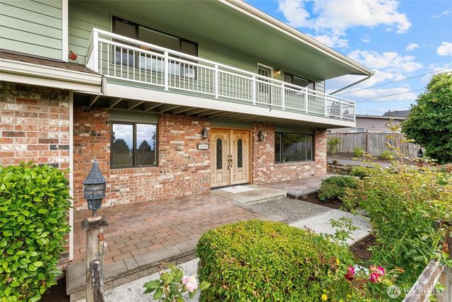18805 94th Avenue W, Edmonds, WA 98020