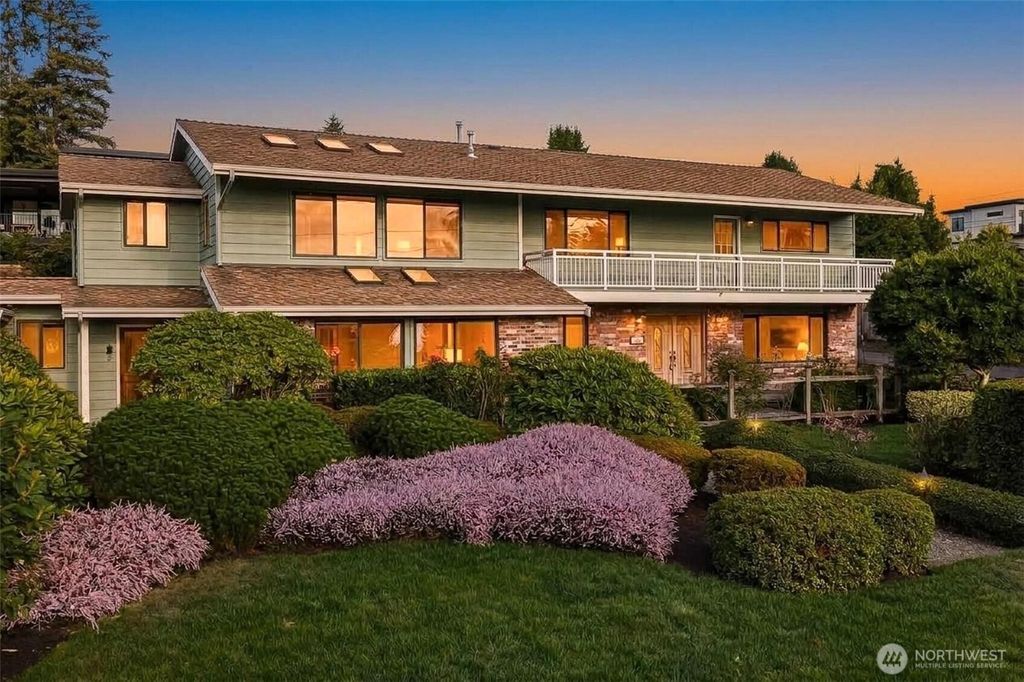18805 94th Avenue W, Edmonds, WA 98020