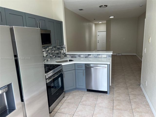 85 SW 16 Avenue ., Homestead, FL 33030