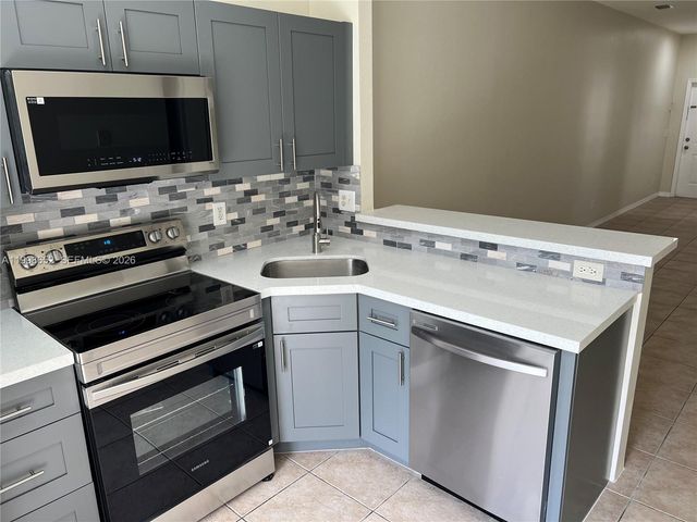 85 SW 16 Avenue ., Homestead, FL 33030