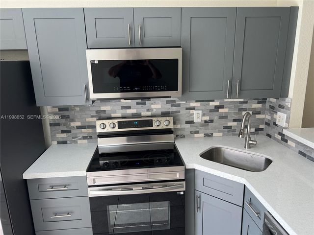 85 SW 16 Avenue ., Homestead, FL 33030