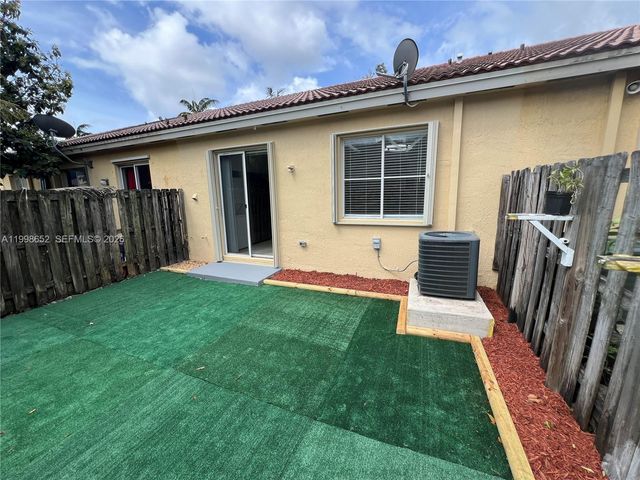 85 SW 16 Avenue ., Homestead, FL 33030