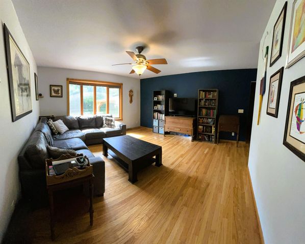 306 Park Avenue, Charles City, IA 50616