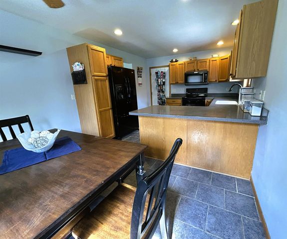 306 Park Avenue, Charles City, IA 50616