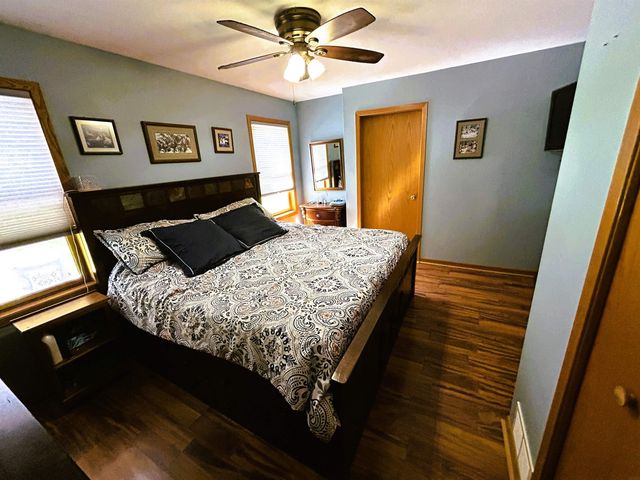 306 Park Avenue, Charles City, IA 50616