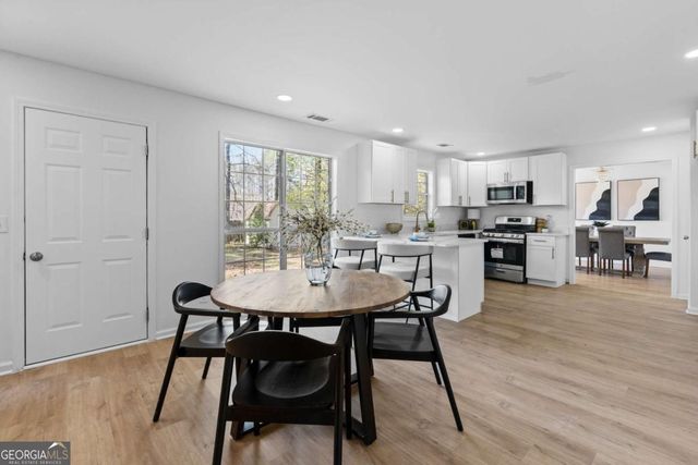 3347 Hobbit Glen, Powder Springs, GA 30127