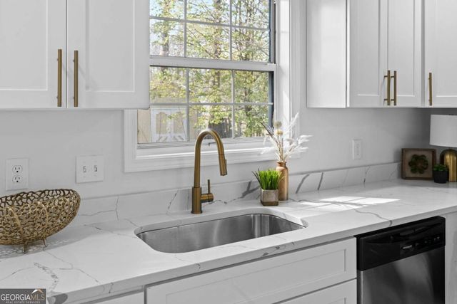 3347 Hobbit Glen, Powder Springs, GA 30127