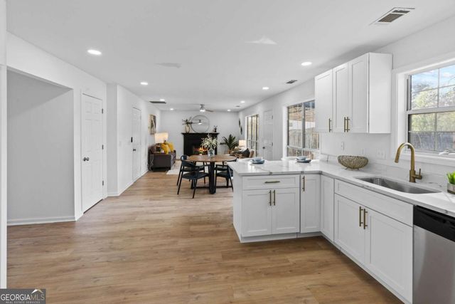 3347 Hobbit Glen, Powder Springs, GA 30127