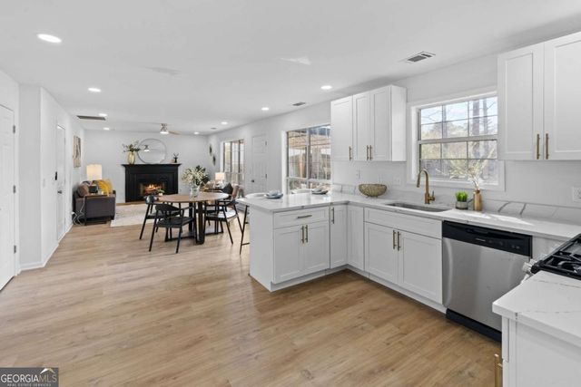 3347 Hobbit Glen, Powder Springs, GA 30127